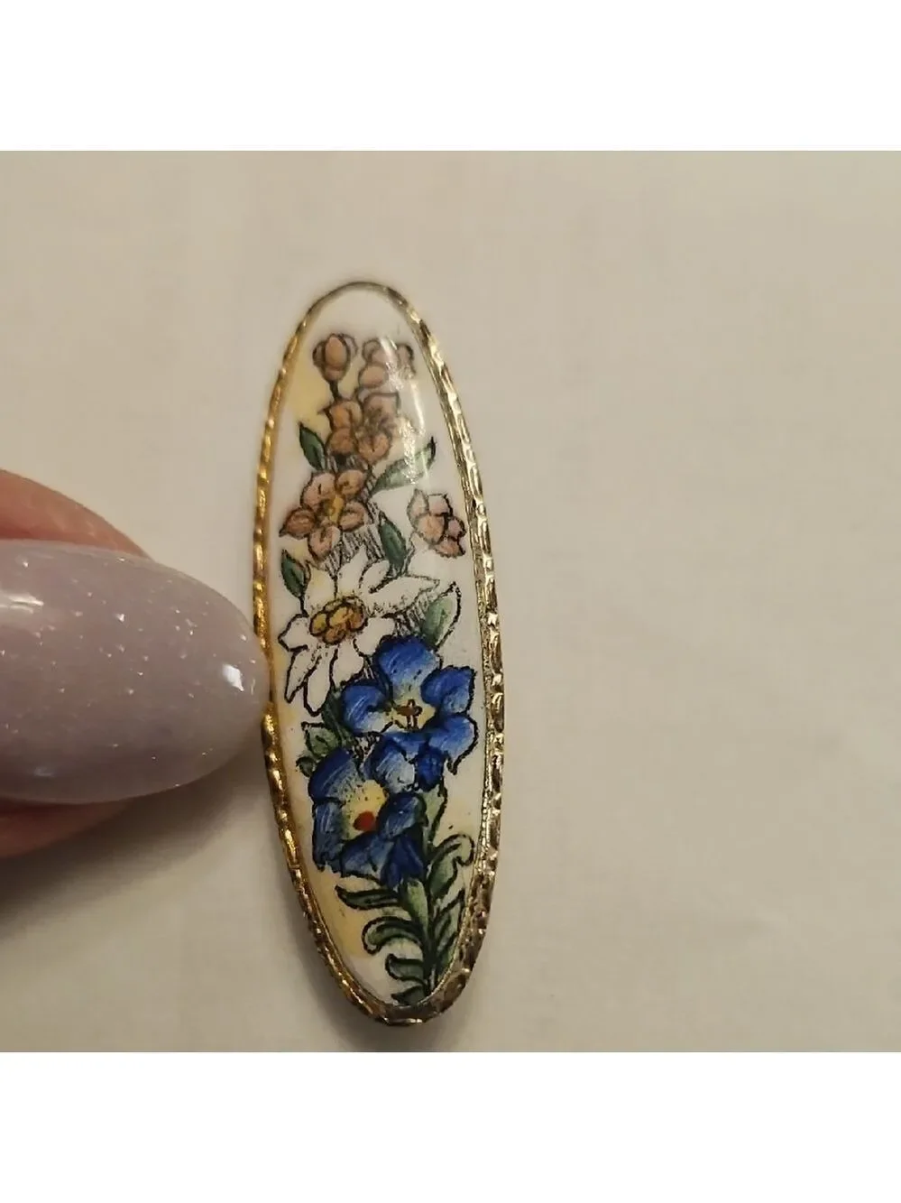 Vintage Brooche Lapel Pin Floral Pink, Blue, White On White Background 1.5